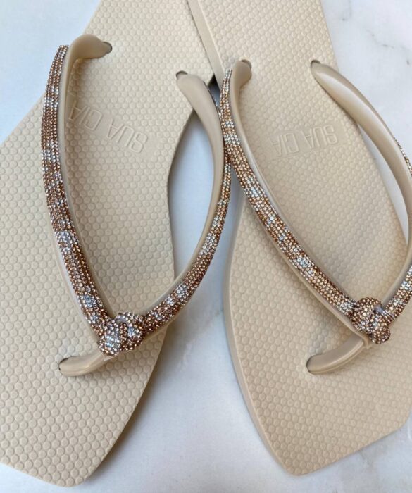 Chinelo Feminino New Diamond Marfim com Strass - Fernanda Ramos Store