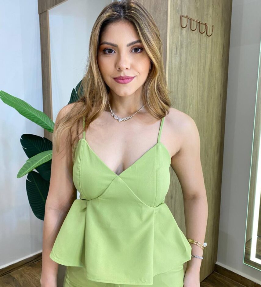 Conjunto Feminino Alfaiataria Fer Cropped e Calça Pantalona Verde - Fernanda Ramos Store