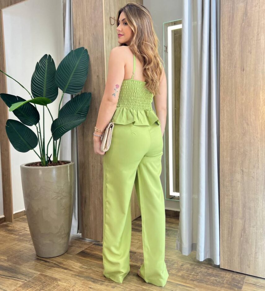 Conjunto Feminino Alfaiataria Fer Cropped e Calça Pantalona Verde - Fernanda Ramos Store