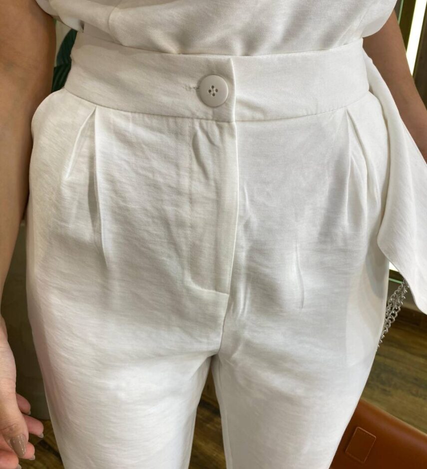 Conjunto Feminino Ana Cropped Nula Manga e Calça Off White - Fernanda Ramos Store