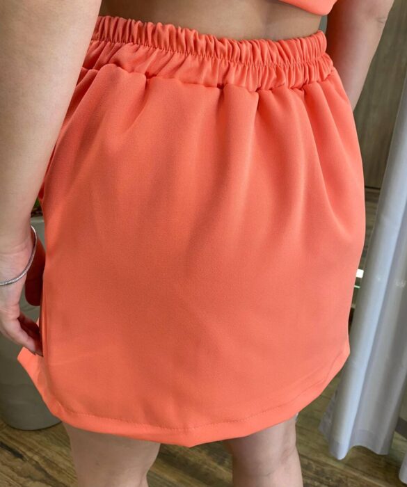 Conjunto Feminino Blusa com Bojo e Short Saia Laranja com Amarração - Fernanda Ramos Store