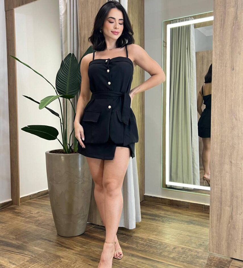 Conjunto Feminino Blusa com Bojo e Short Saia Preto com Amarração - Fernanda Ramos Store