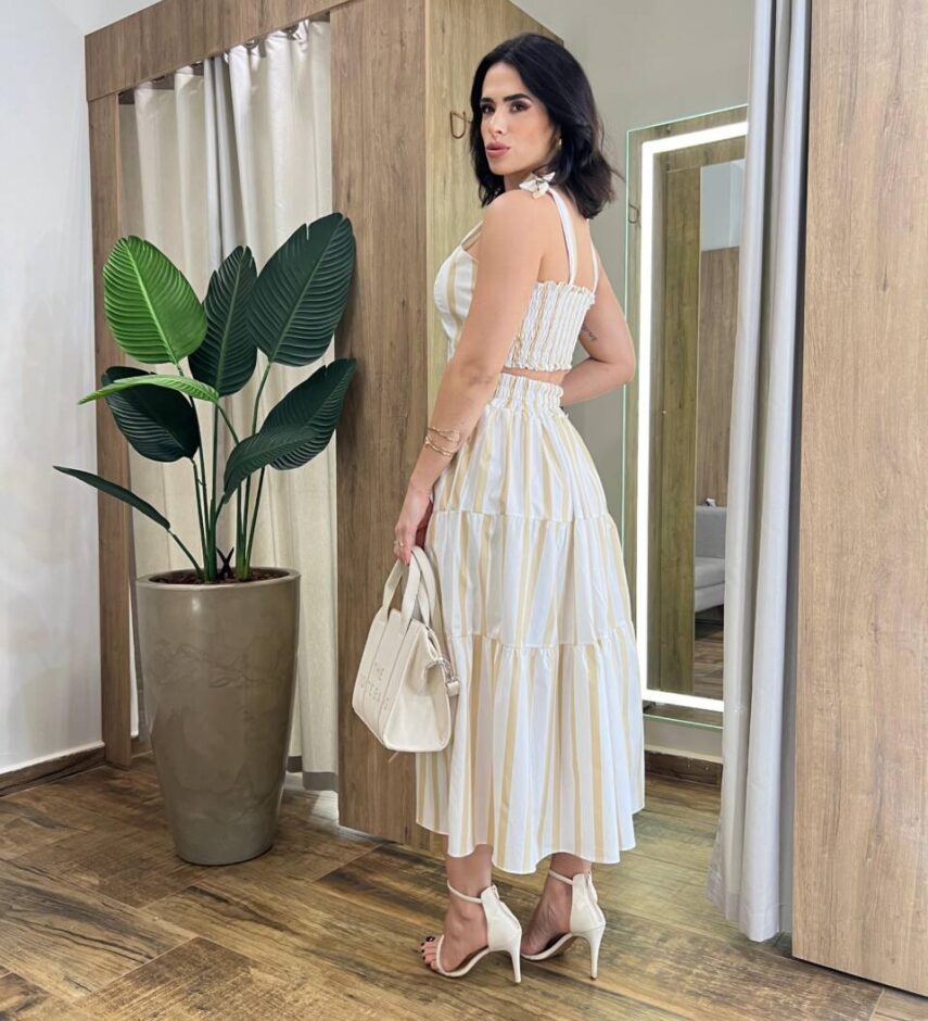 Conjunto Feminino Elo Cropped sem Bojo e Saia Midi Listrado de Bege - Fernanda Ramos Store