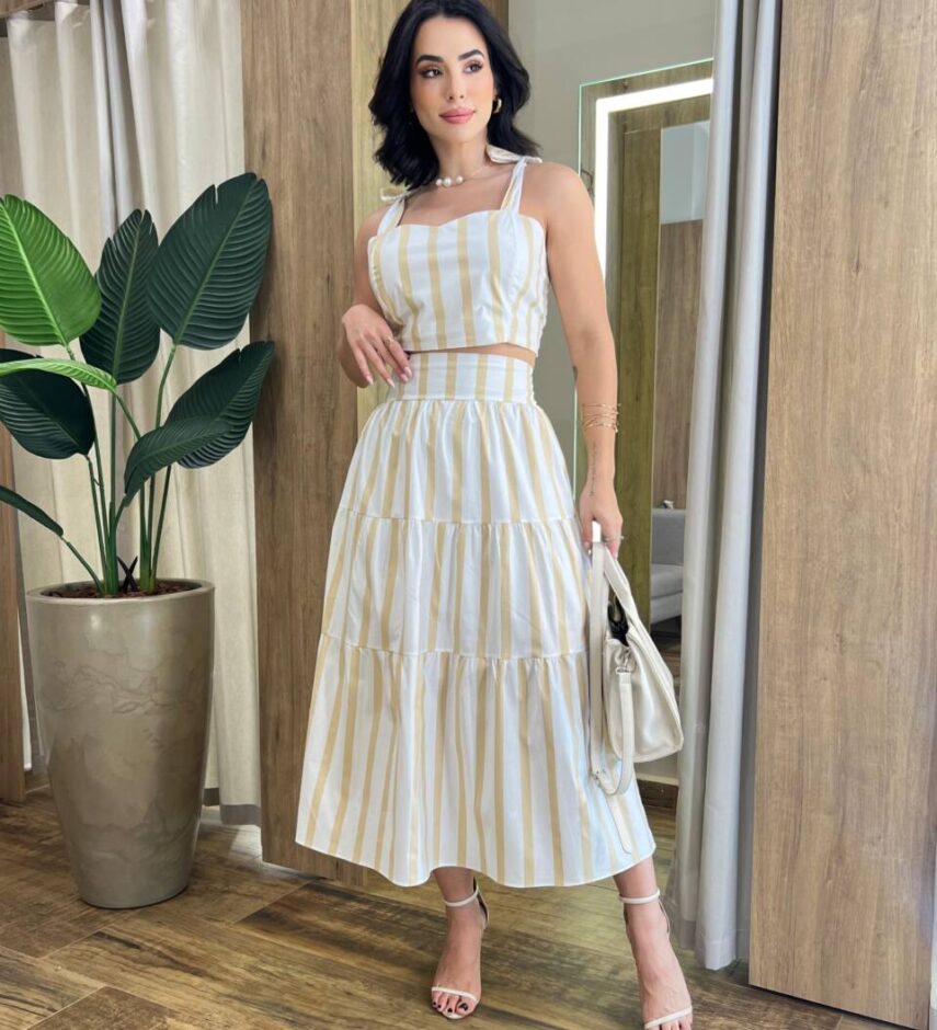 Conjunto Feminino Elo Cropped sem Bojo e Saia Midi Listrado de Bege - Fernanda Ramos Store