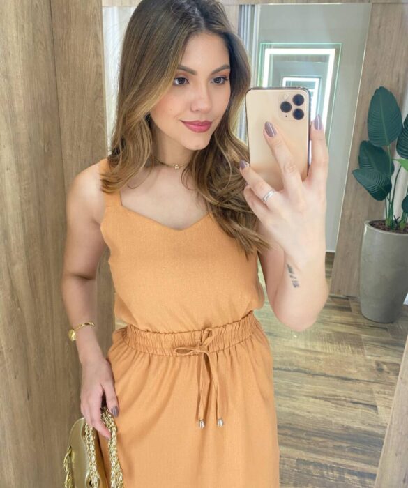 Conjunto Feminino Viscolinho Ayla Cropped e Saia Midi Caramelo - Fernanda Ramos Store