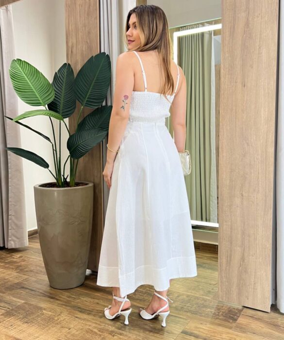 Conjunto Feminino Viscolinho Cropped e Saia Midi Off White com Amarração - Fernanda Ramos Store