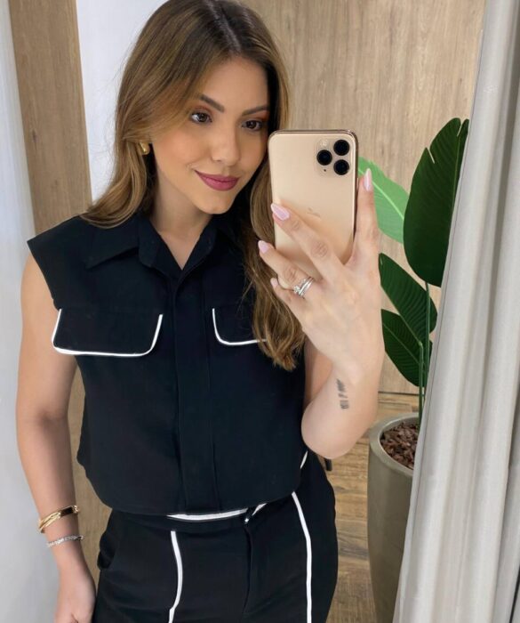 Conjunto Liz Cropped com Bolsos Falsos e Calça Pantalona Preto - Fernanda Ramos Store