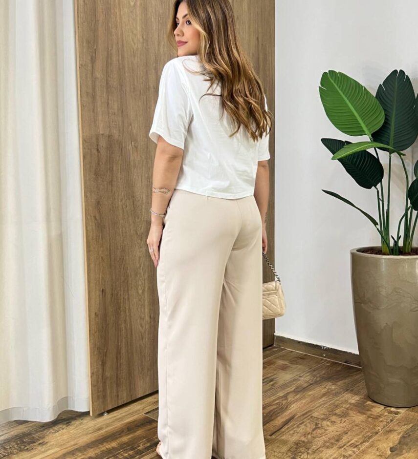 Cropped Feminino Manga Curta Stella Off White com Detalhe em Crochê - Fernanda Ramos Store