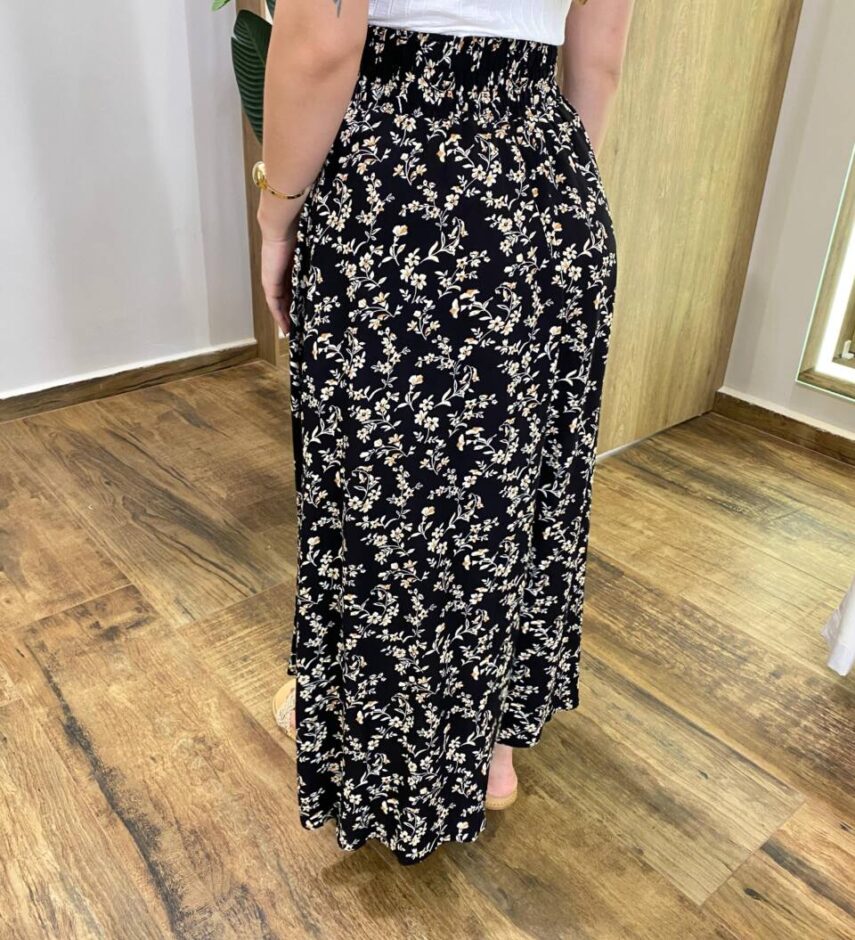 Saia Longa Feminina Luísa com Bolsos e Fenda Estampada Preta - Fernanda Ramos Store
