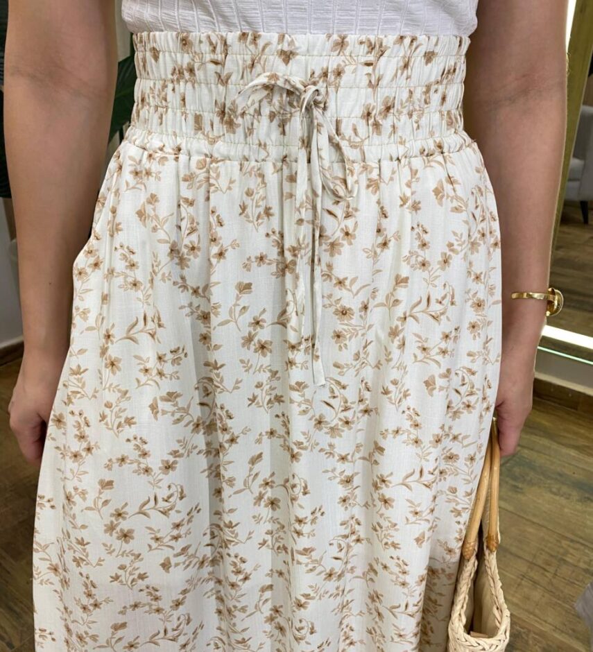 Saia Longa Feminina Luísa com Bolsos e Fenda Off White Estampada - Fernanda Ramos Store