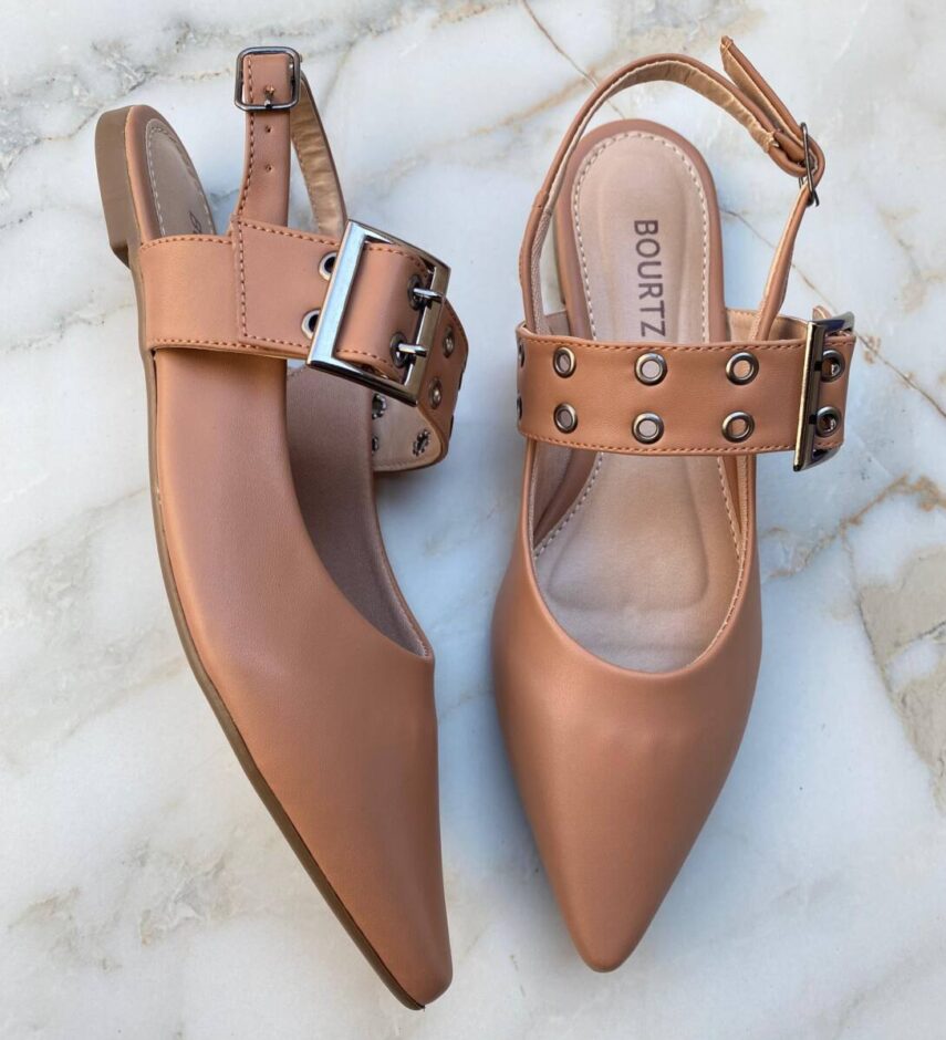 Sapatilha Feminina Slingback com Fivela Caramelo - Fernanda Ramos Store
