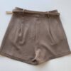 Short Feminino Alfaiataria Louise Marrom com Cinto - Fernanda Ramos Store