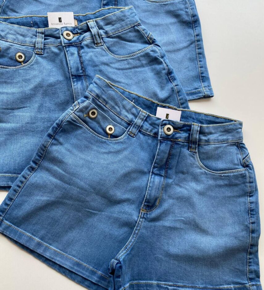 Short Feminino Betina Jeans com Elastano e Detalhe de Botões 53414 - Fernanda Ramos Store