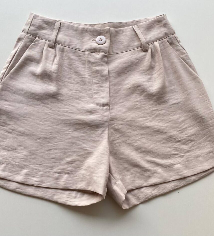 Short Feminino Social Alfaiataria Liz Nude com Bolsos - Fernanda Ramos Store