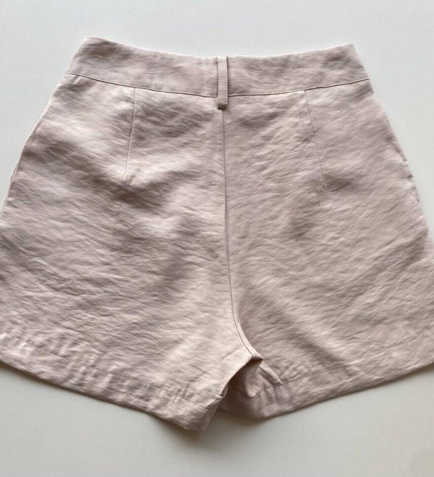 Short Feminino Social Alfaiataria Liz Nude com Bolsos - Fernanda Ramos Store