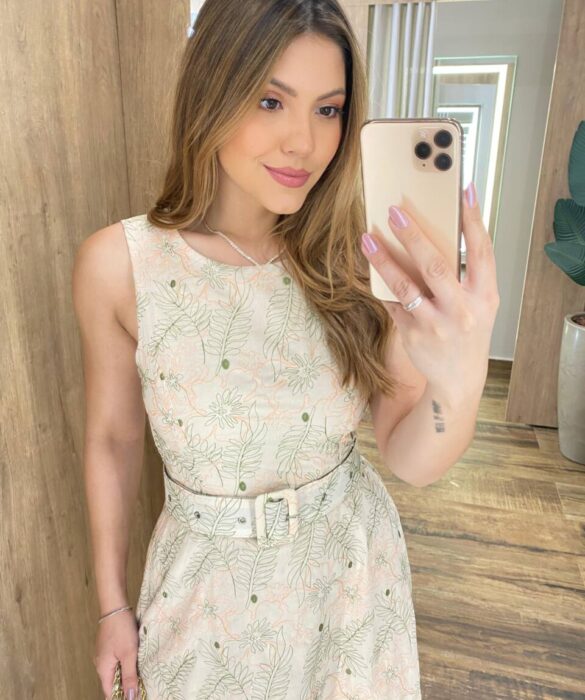 Vestido Longo Mari sem Bojo Bege com Cinto e Bordado Floral Rosa - Fernanda Ramos Store