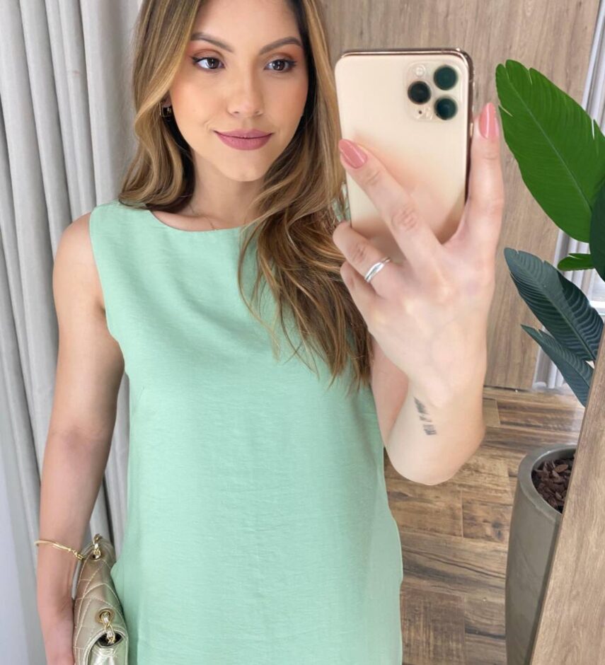 Vestido Midi Ana sem Bojo com Fenda Lateral e Bolsos Verde Claro - Fernanda Ramos Store