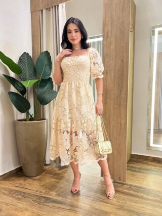 Vestido Midi de Laise sem Bojo Manga Princesa com Lastex Nude - Fernanda Ramos Store