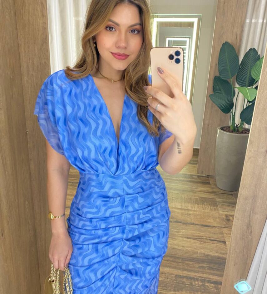 Vestido Midi Jéssica Tule Azul sem Bojo Manga Curta Fenda Frontal - Fernanda Ramos Store
