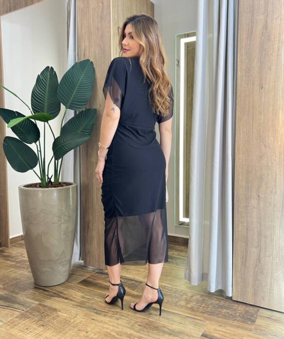 Vestido Midi Jéssica Tule Preto sem Bojo Manga Curta Fenda Frontal - Fernanda Ramos Store