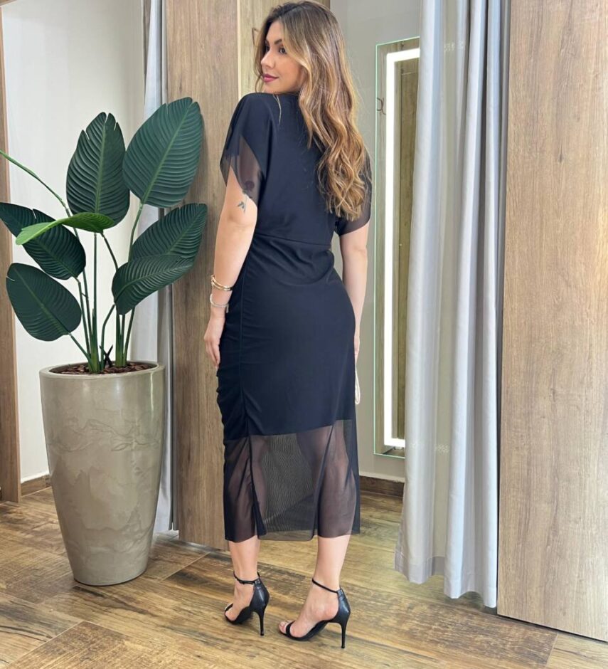 Vestido Midi Jéssica Tule Preto sem Bojo Manga Curta Fenda Frontal - Fernanda Ramos Store
