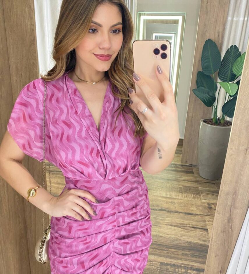 Vestido Midi Jéssica Tule sem Bojo Manga Curta Fenda Frontal Fúcsia - Fernanda Ramos Store