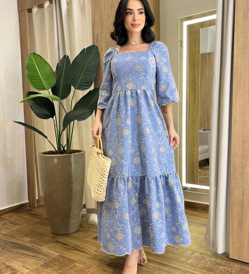 Vestido Midi Maitê de Laise sem Bojo Manga 3/4 com Lastex Azul - Fernanda Ramos Store