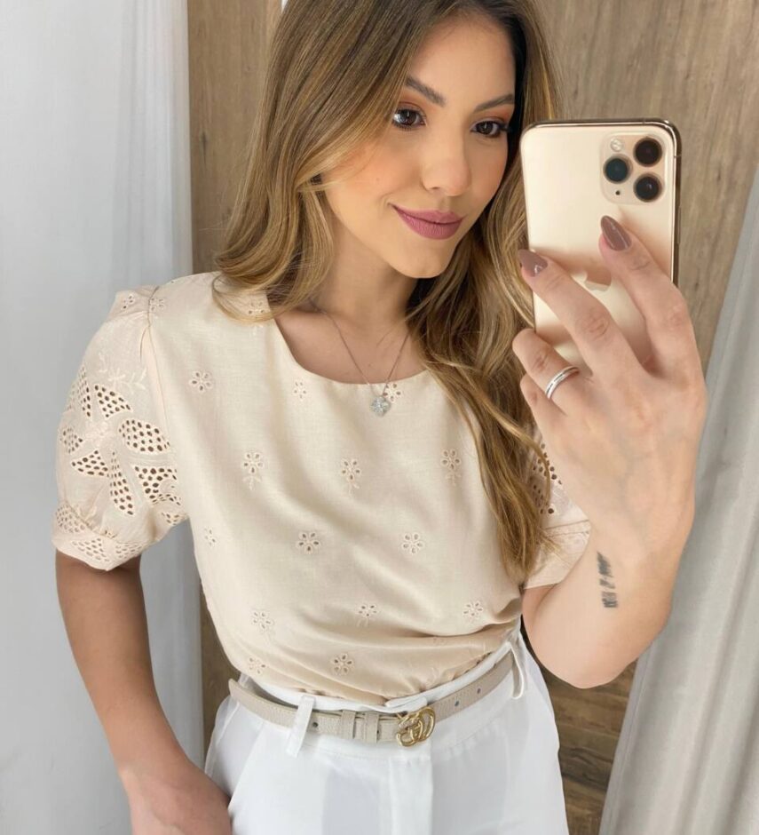 Blusa Feminina Manga Curta Duda de Laise Bege - Fernanda Ramos Store