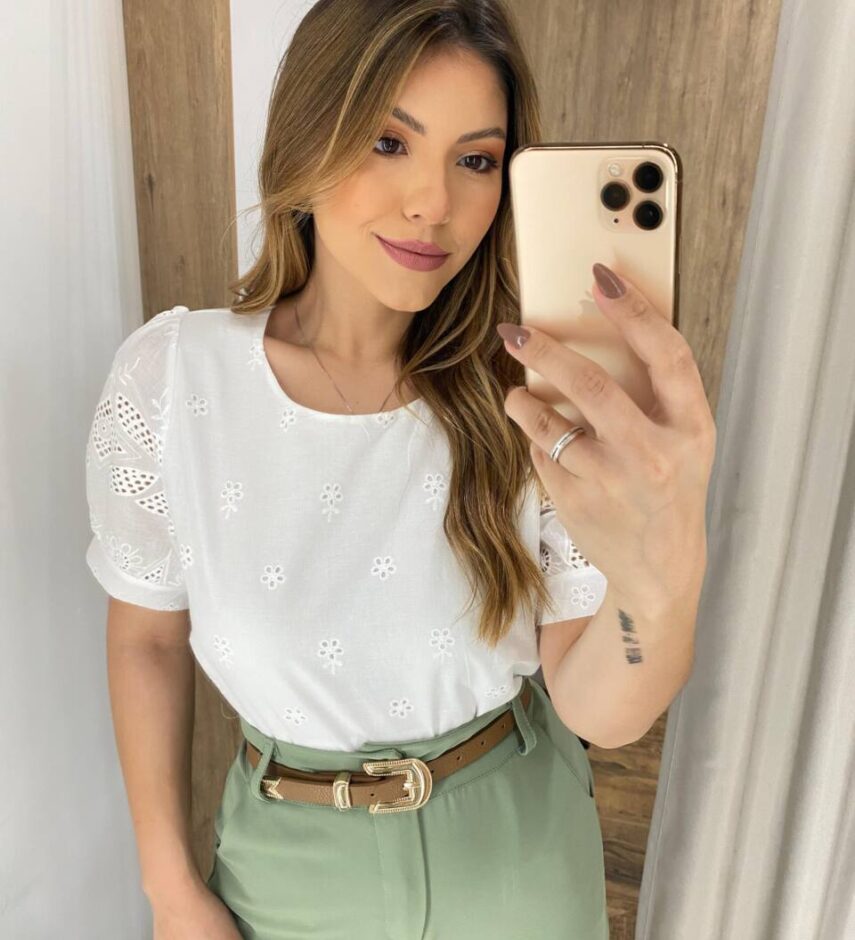 Blusa Feminina Manga Curta Duda de Laise Branca - Fernanda Ramos Store