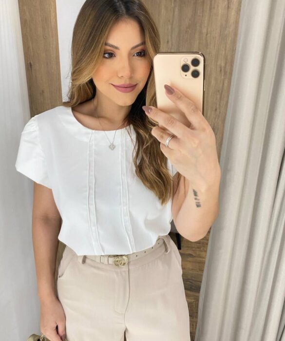 Blusa Feminina Manga Curta Jussara Crepe com Detalhe Branca - Fernanda Ramos Store