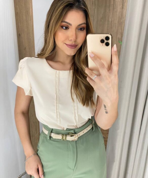 Blusa Feminina Manga Curta Jussara Crepe com Detalhe Nude - Fernanda Ramos Store