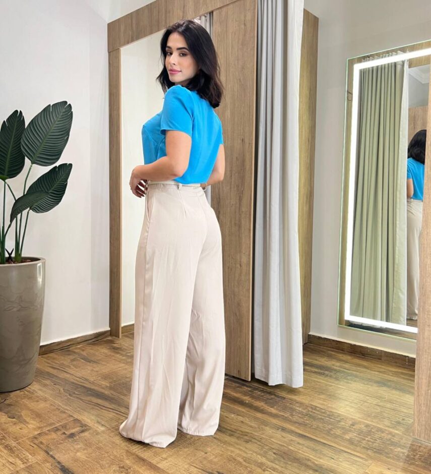 Blusa Feminina Manga Curta Nina de Crepe Azul - Fernanda Ramos Store