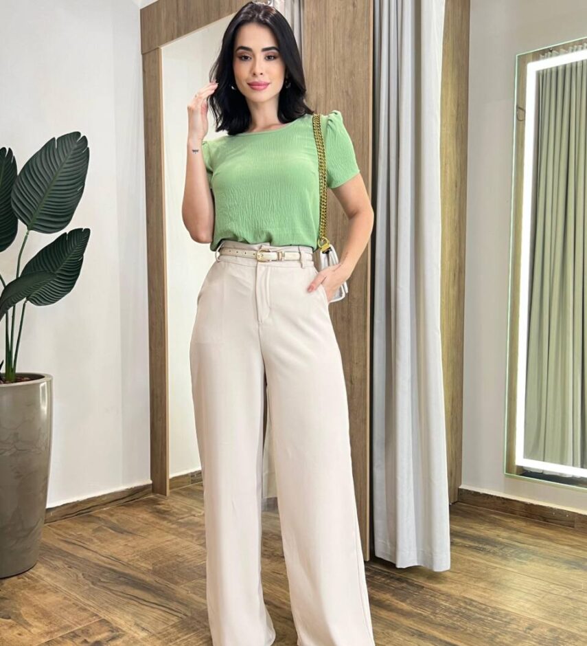 Blusa Feminina Manga Curta Nina de Crepe Verde Oliva - Fernanda Ramos Store