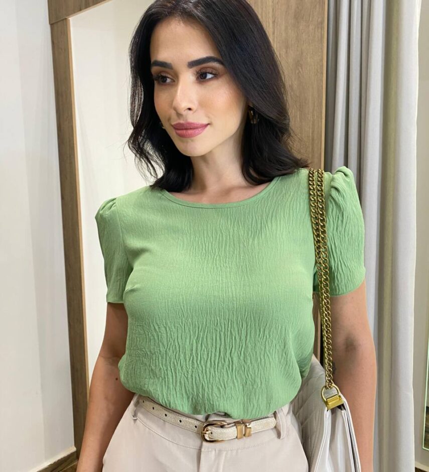 Blusa Feminina Manga Curta Nina de Crepe Verde Oliva - Fernanda Ramos Store