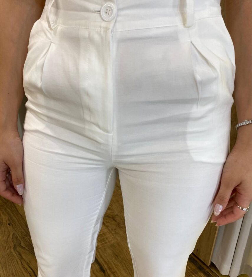 Calça Cenoura Alfaiataria Feminina Jaque com Bolsos Branca - Fernanda Ramos Store
