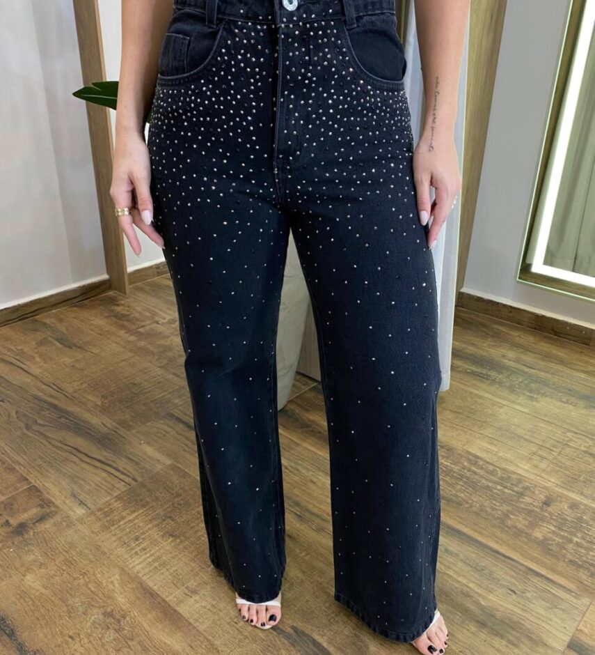 Calça Jeans Feminina Beatriz Wide Leg com Aplicações Preta - Fernanda Ramos Store