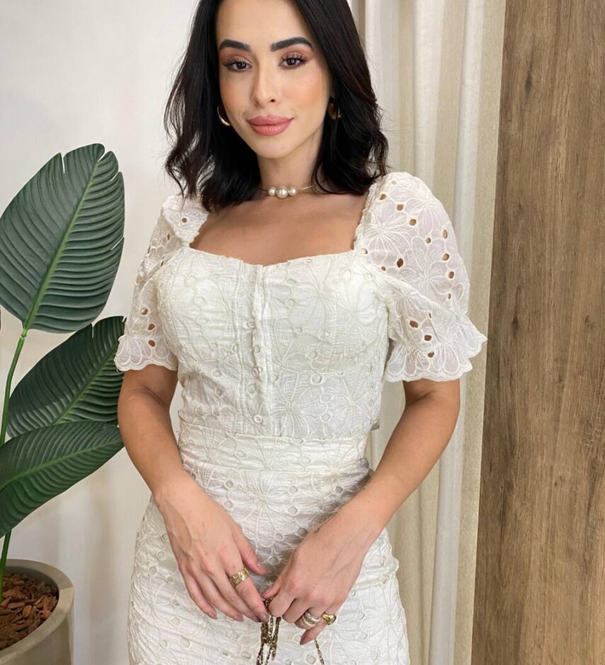Conjunto Feminino Bordado Cropped com Bojo e Botões e Saia Midi Nude - Fernanda Ramos Store
