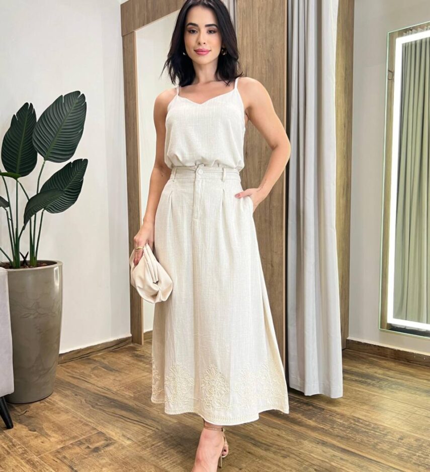Conjunto Feminino Bordado Mia Cropped sem Bojo e Saia Longa Cru - Fernanda Ramos Store