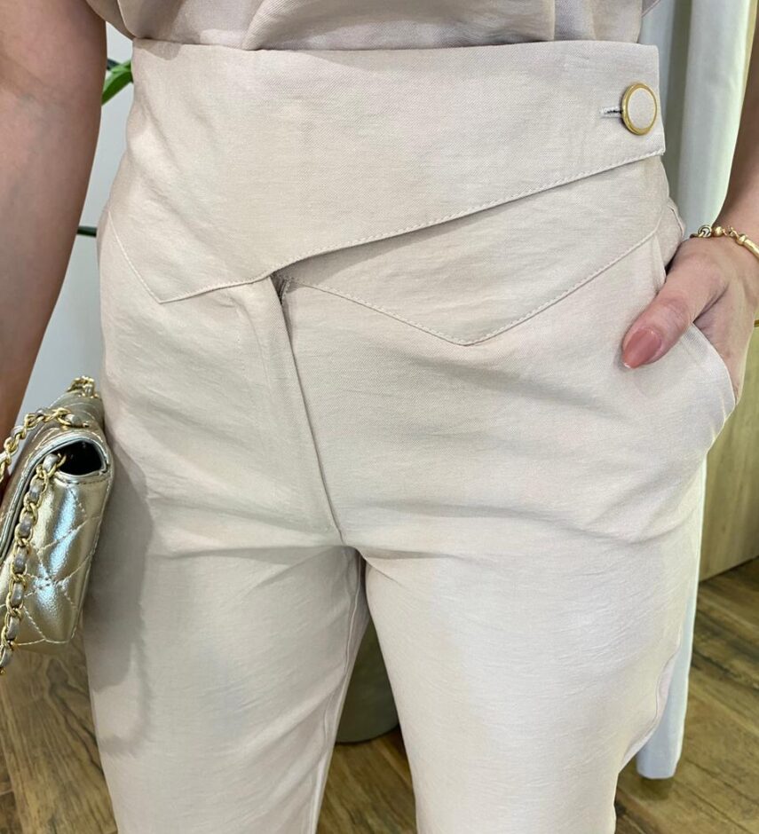 Conjunto Feminino Catarina Blusa Manga Curta e Calça Bege - Fernanda Ramos Store