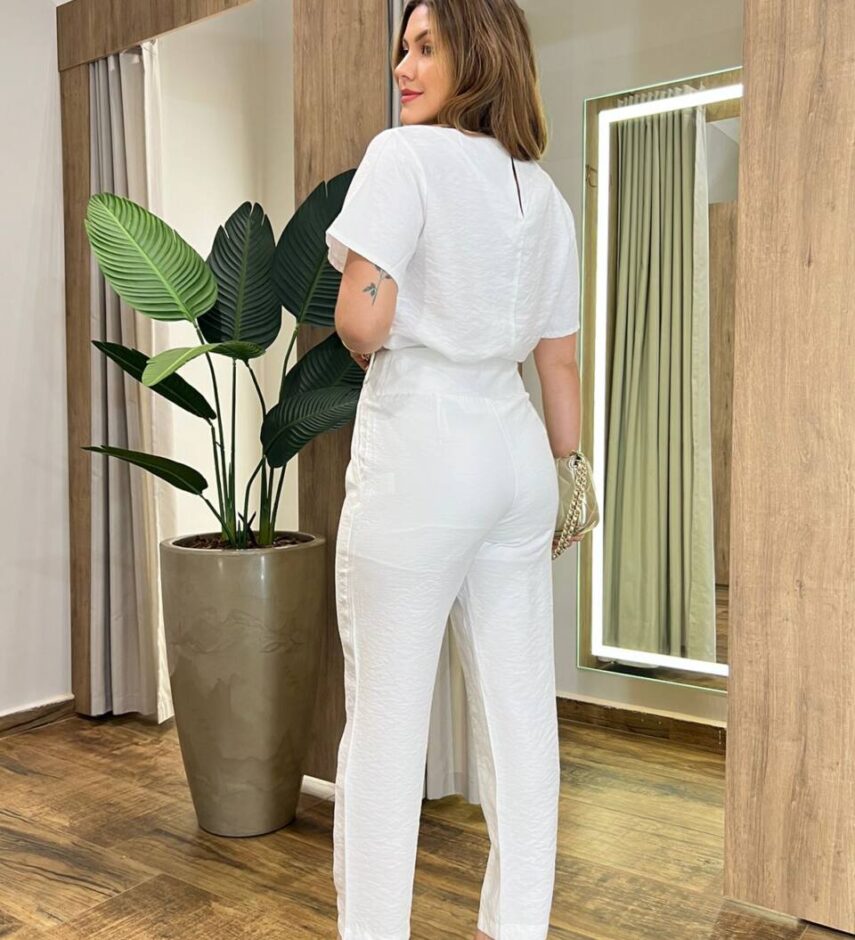 Conjunto Feminino Catarina Blusa Manga Curta e Calça Off White - Fernanda Ramos Store