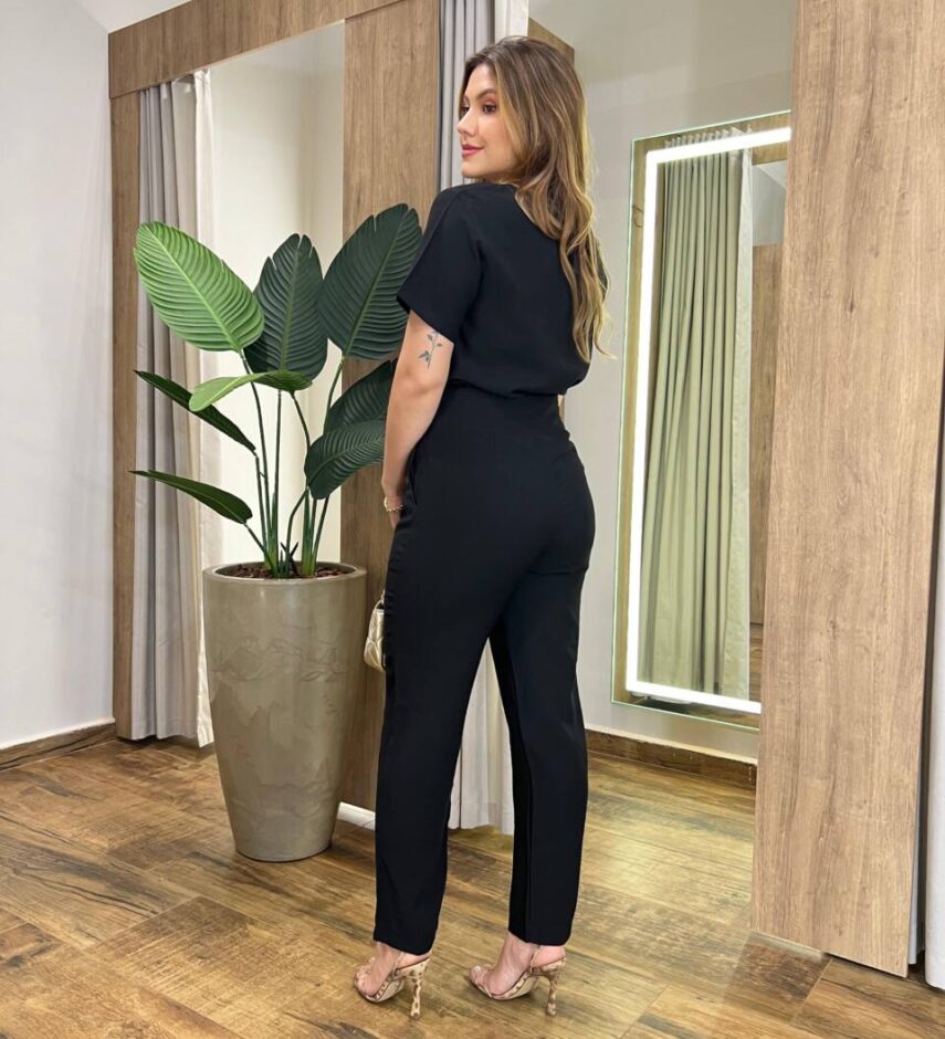 Conjunto Feminino Catarina Blusa Manga Curta e Calça Preto - Fernanda Ramos Store