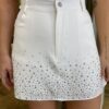 Conjunto Feminino Cropped sem Bojo e Short Saia Branco com Aplicações - Fernanda Ramos Store