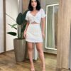 Conjunto Feminino Cropped sem Bojo e Short Saia Off White com Amarração - Fernanda Ramos Store