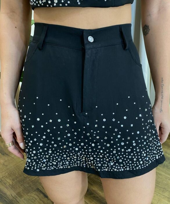 Conjunto Feminino Cropped sem Bojo e Short Saia Preto com Aplicações - Fernanda Ramos Store