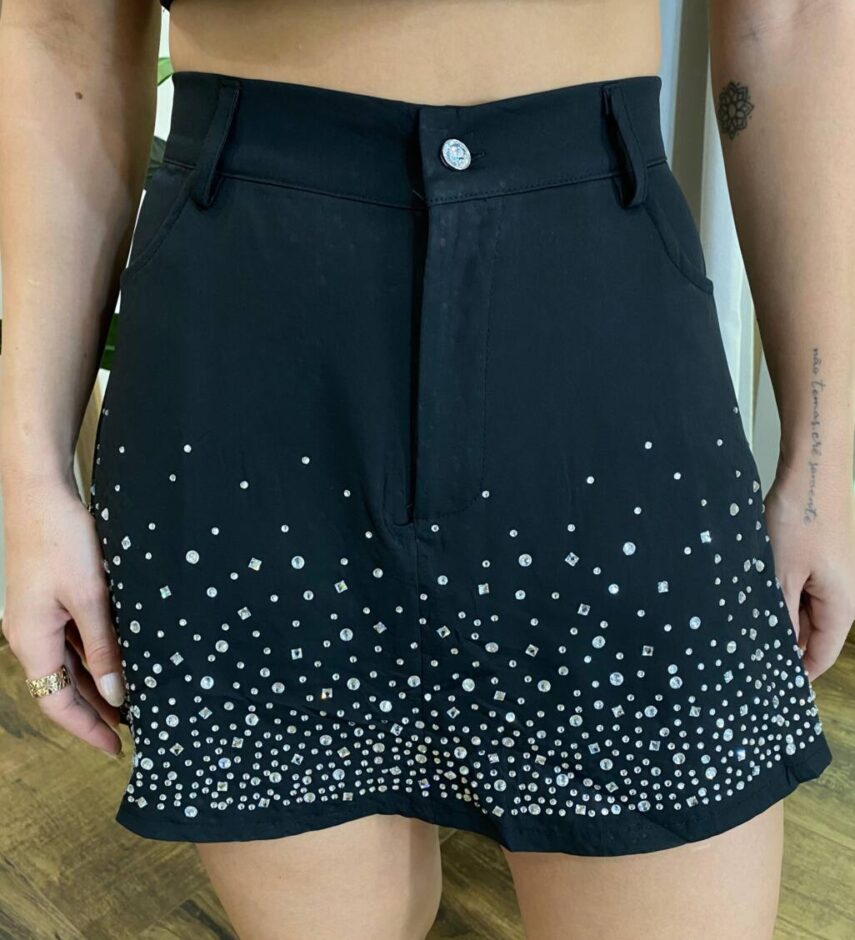 Conjunto Feminino Cropped sem Bojo e Short Saia Preto com Aplicações - Fernanda Ramos Store