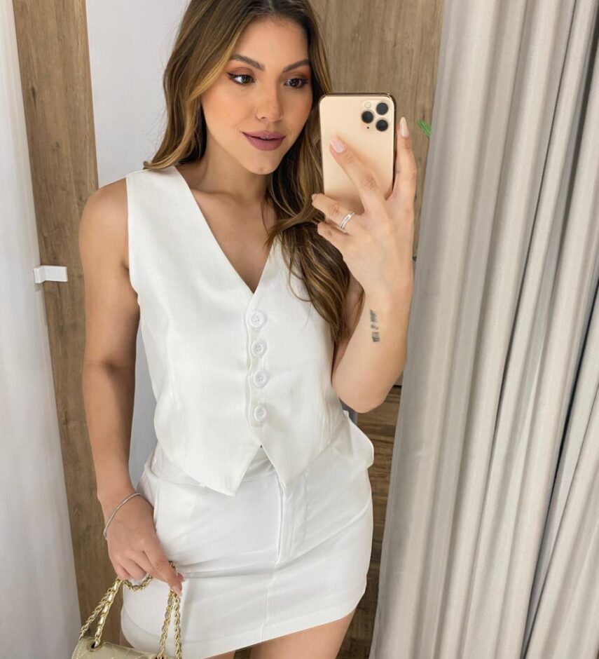 Conjunto Feminino Laís Colete e Short Saia Off White - Fernanda Ramos Store