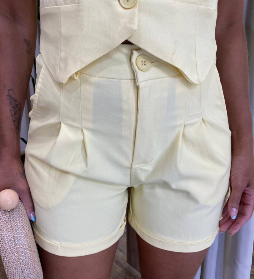 Conjunto Feminino Milena Colete e Short Amarelo - Fernanda Ramos Store
