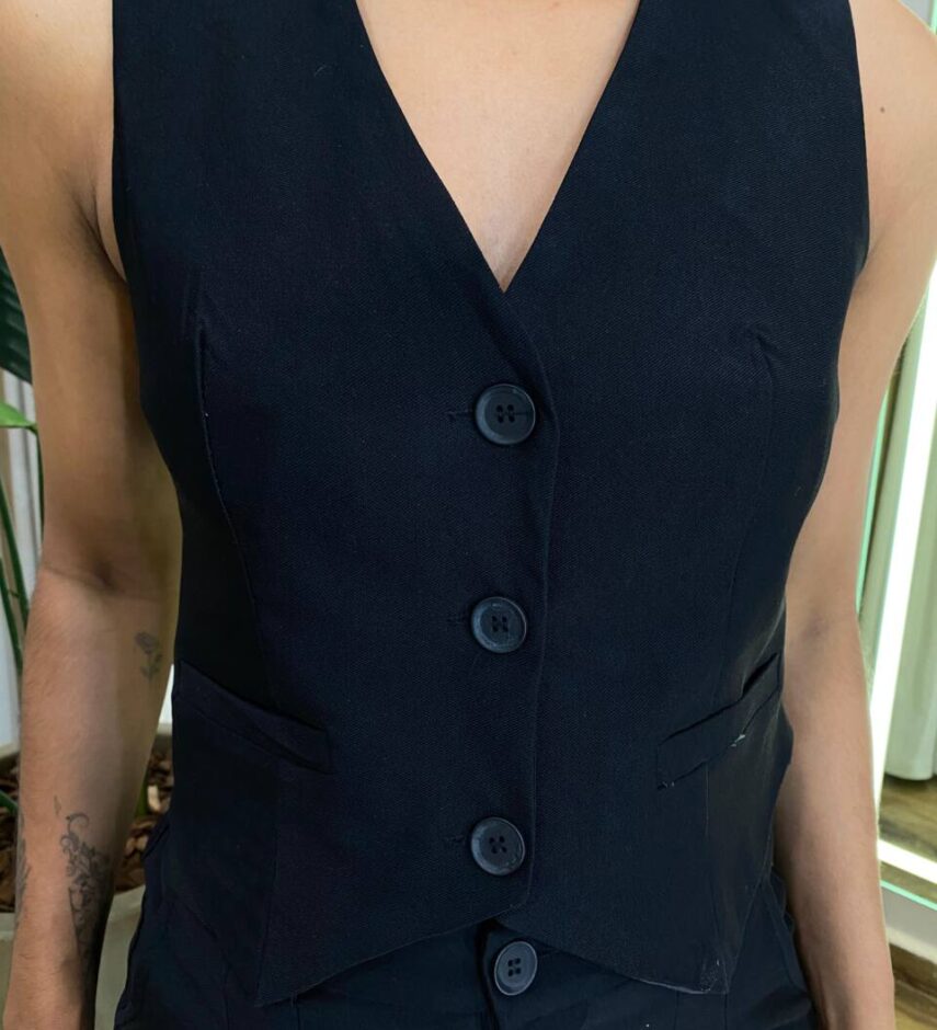 Conjunto Feminino Milena Colete e Short Preto - Fernanda Ramos Store