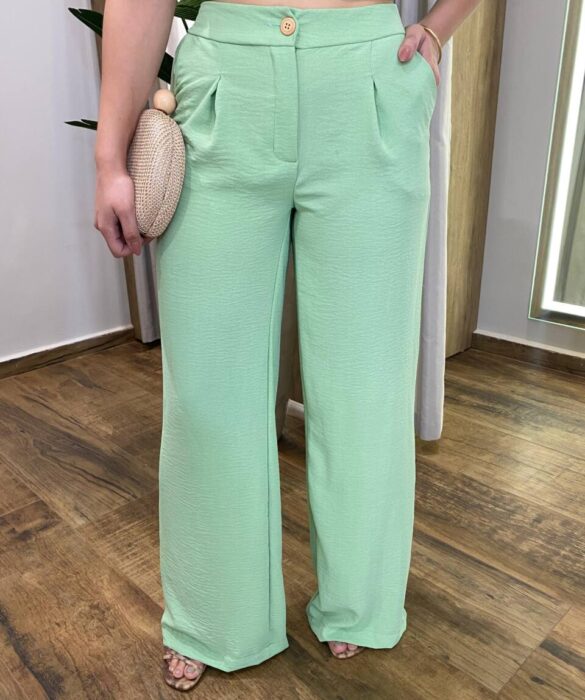 Conjunto Feminino Zoe Cropped com Bojo e Calça Pantalona Verde - Fernanda Ramos Store