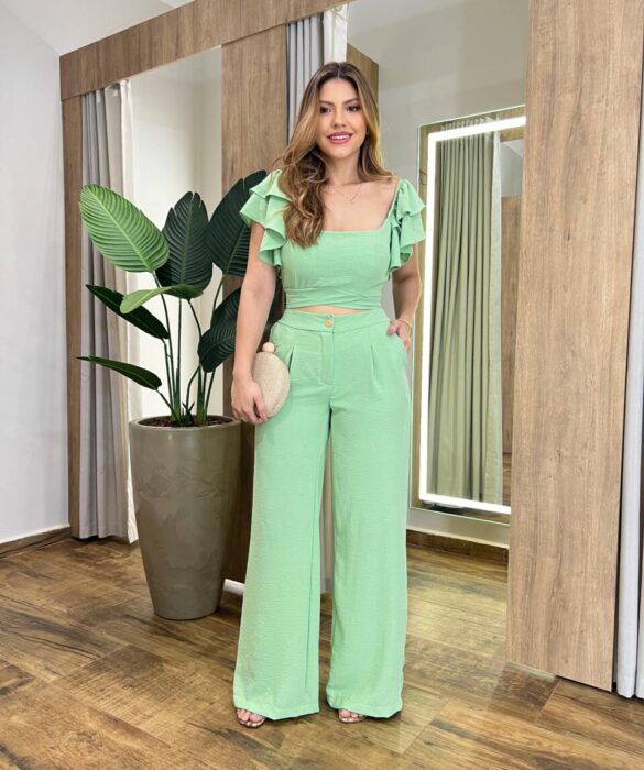 Conjunto Feminino Zoe Cropped com Bojo e Calça Pantalona Verde - Fernanda Ramos Store